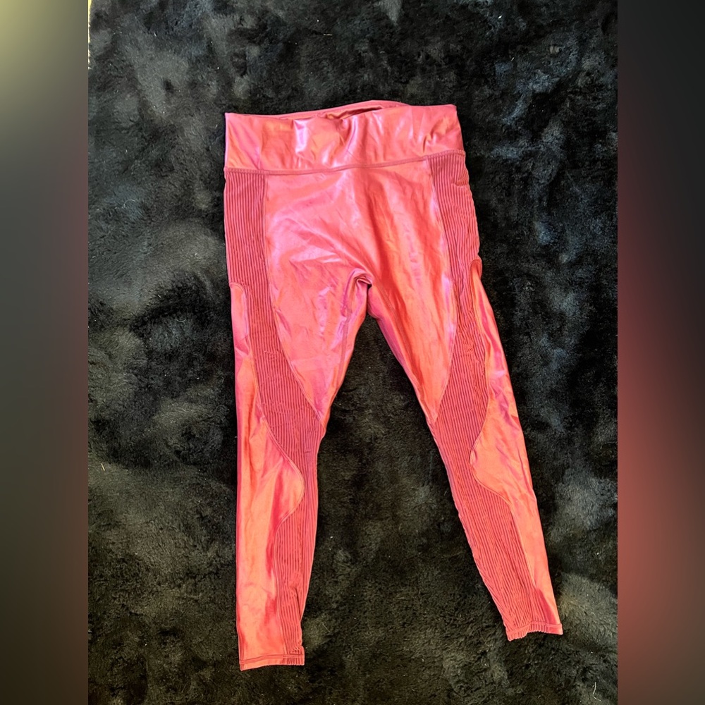 Fabletics maroon leggings